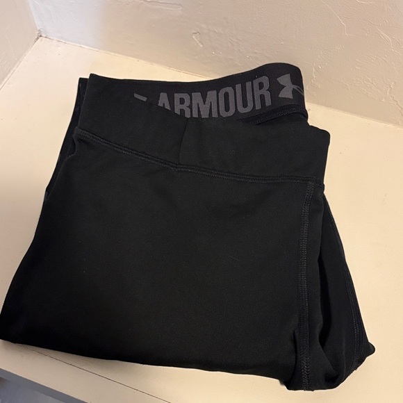 Under Armour Black Patterned Pantsuit - Picture 4 of 4